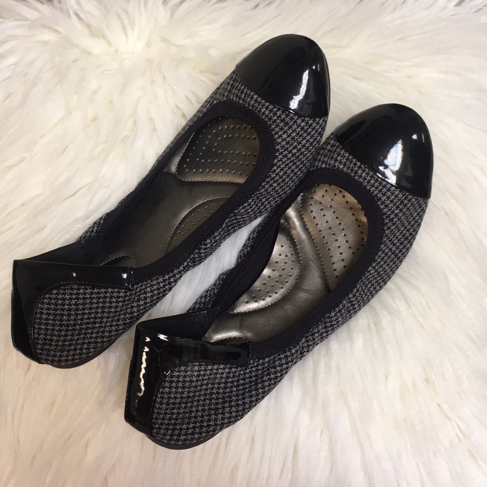 Plaid Flats!